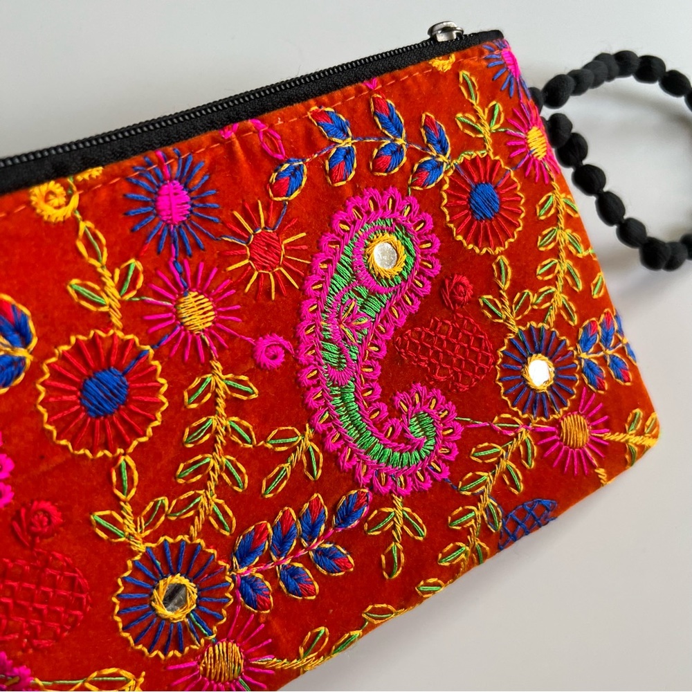 Sold| Paisley Orange Floral Embroidered Boho Wristlet Clutch Wallet Pouch - Picture 4 of 9